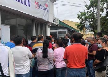 Denuncian negligencia y desorden en proceso de inoculación de vacunas covid-19 en Ibagué