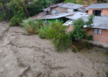 Con jarillón buscan contener crecientes del Río Combeima