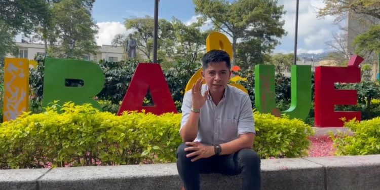 Ariel Ávila estuvo en Ibagué y lanzó pullas al Barretismo