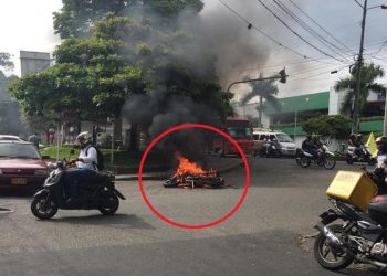 Quemaron la moto de presunto ladrón en Ibagué