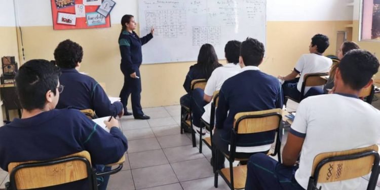 Presencialidad en educación pública Colombia para el 2022