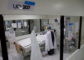 FiscalĆa imputa cargos a tres profesionales de la salud en IbaguĆ©