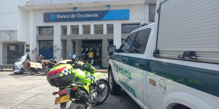 Investigan robo en Banco de Occidente en Ibagué