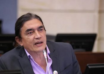 “El 8 de agosto se acaba el ESMAD en Colombia”: Senador Gustavo Bolívar