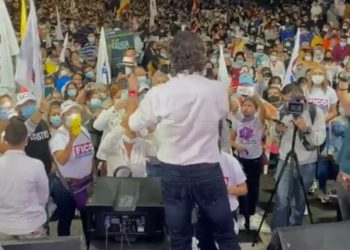 Denuncia a Hurtado ante la Procuraduría por proselitismo político