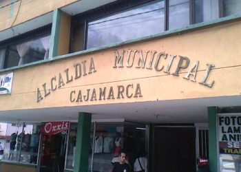 Salpicada por proselitismo político funcionaria de la administración de Julio Roberto Malagón