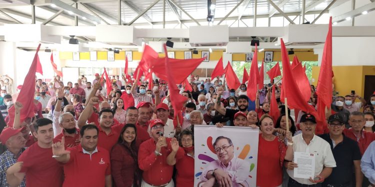 Partido Liberal respalda a Petro
