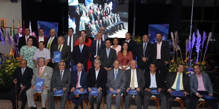 La CCI llegó a sus 99 años y los celebró con los empresarios