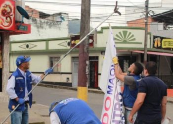 Desmonte de vallas de publicidad política no autorizada en Ibagué