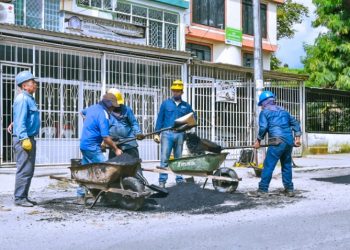 Alcaldía inicia jornada para tapar huecos en Ibagué