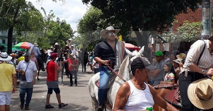 La cabalgata programada en El Espinal al fin se dio