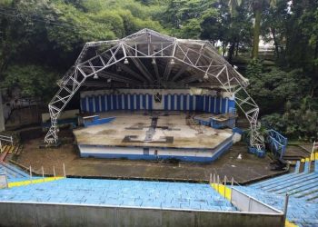 Hurtado firmó el emprestito para la “Operación Centenario” mientras todos estuvieron de fiesta