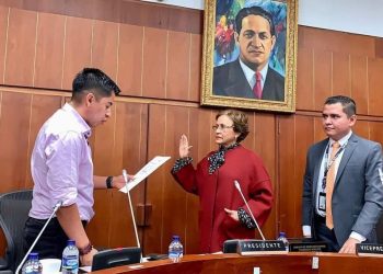 Jahel preside la Comisión de DDHH del Senado en Colombia