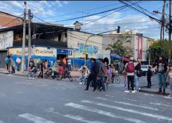 Estudiantes se tomaron las calle por burocracia de la UT