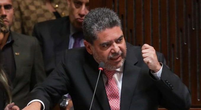 Nuevo Contralor General Carlos Hernán Rodríguez dejó una impresión en el Senado