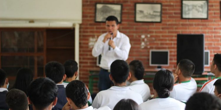 La Escuela de Héroes Presencial Visionarios y Resilientes ¡Empezo!