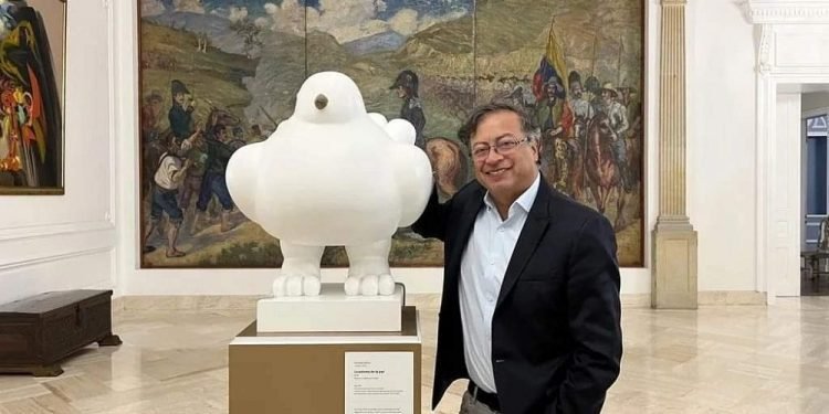 Vuelve a la Casa de Nariño la Paloma de la Paz