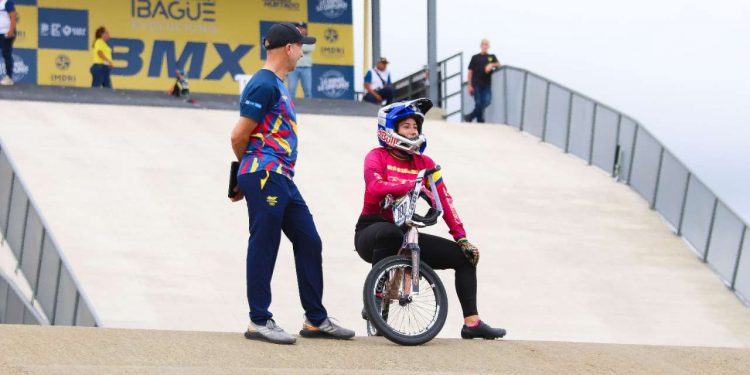 Mariana Pajón estrenó moderna pista de BMX en Ibagué