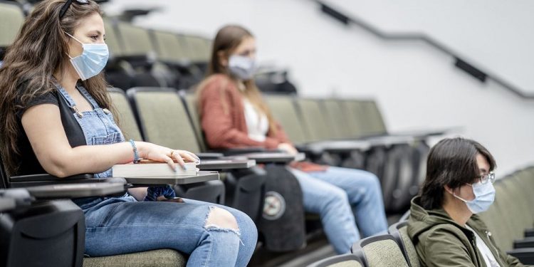 Hay fecha límite para cobrar ¡Jóvenes en acción!