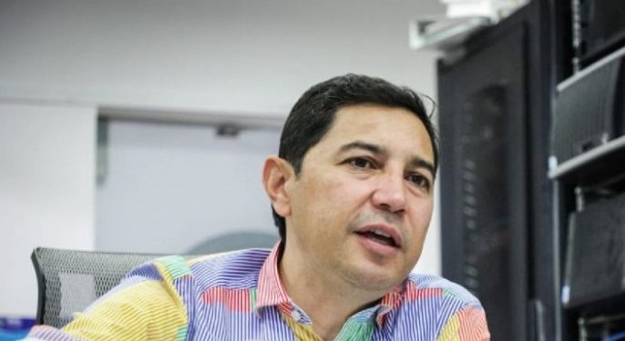 Fundó movimiento político Hurtado