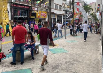 Vendedores ambulantes en Ibagué en desobediencia contra el Alcalde Hurtado