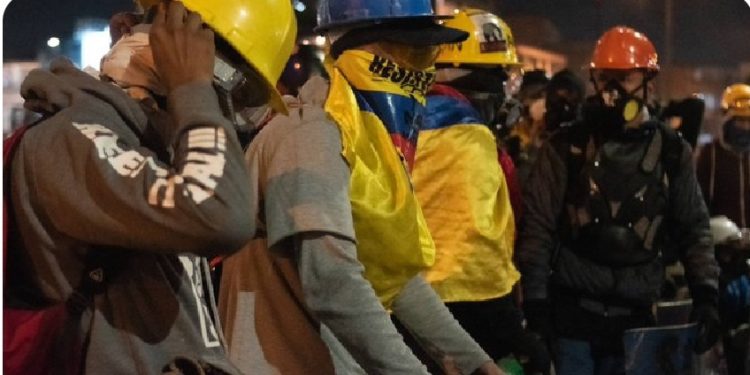 Militares en retiro están inconformes con apuesta de paz de Petro