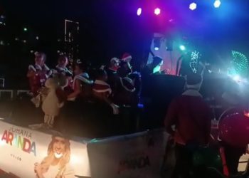 ¿Usando antés de tiempo publicidad política la candidata del Hurtadismo?