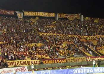 La “Peor hinchada del país” le tapó la boca a medios capitalinos