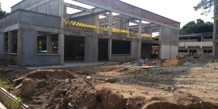 Colegio de Ibagué que está en construcción debe de ser demolido