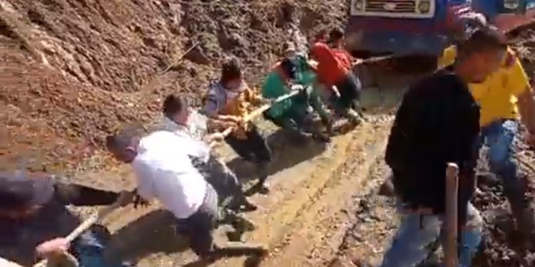 Sin vías para evacuar en caso de emergencia cerca del Machín