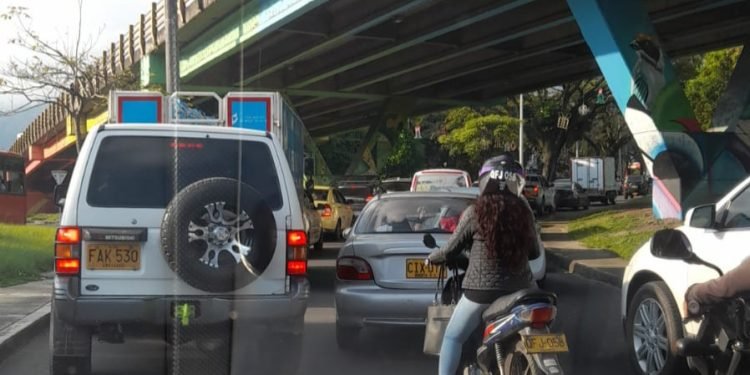 73% de ibaguereños pierden tiempo en el tráfico vahicular