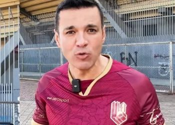 Juan Diego Alvira a Hincha del DT; “usted no nos representa”