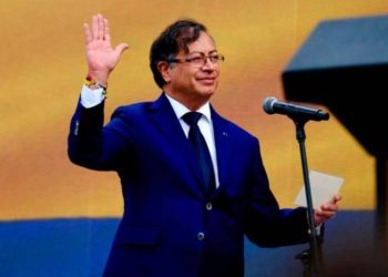 Cae la imagen favorable del Presente Gustavo Petro