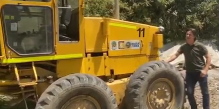 Renzo García denuncia abandono de maquinaria amarilla de la alcaldía de Ibagué