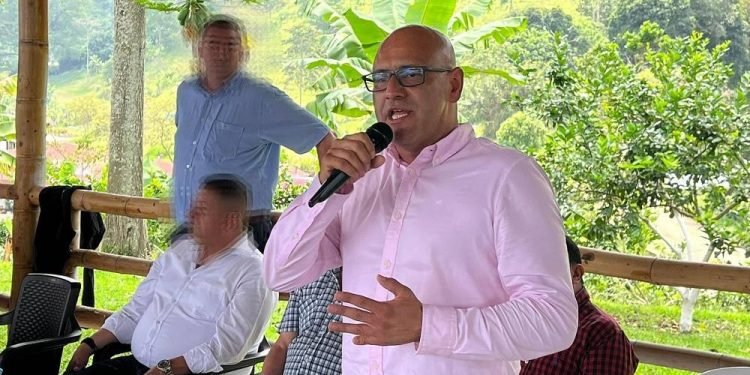 «La reforma a la salud no ha sido aprobada, es falso»; Gerardo Yepes