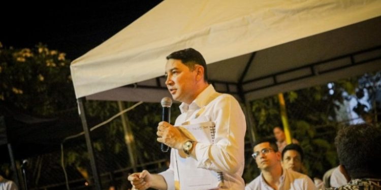 Hurtado debe de pagar seis días de arresto y una multa