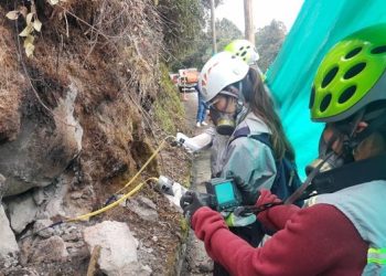 Actividad de gases en Cerro Bravo, no es de naturaleza volcánica