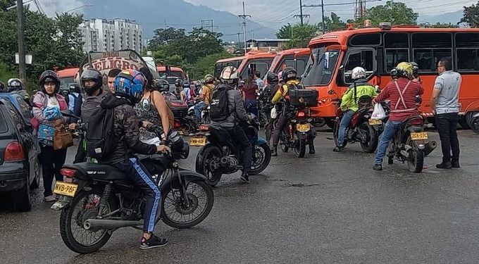 Transportadores de Ibagué marchan exigiendo soluciones a la Alcaldía