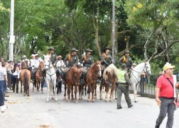 Hurtado insiste en realizar cabalgata a pesar de orden suspenderla en Ibagué