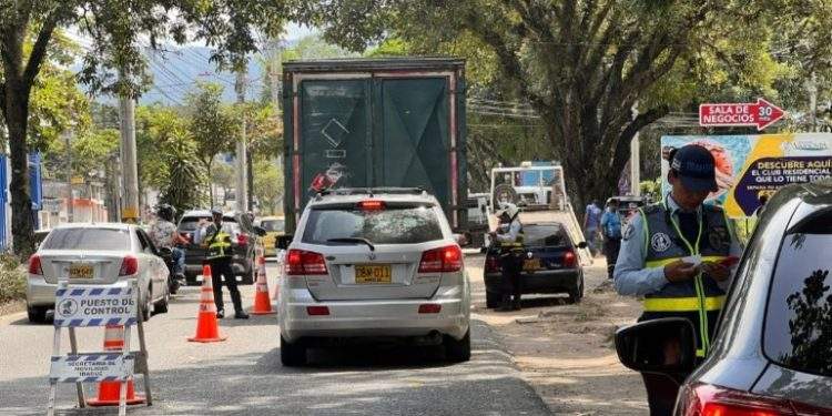 Demoras y frustración para quienes no renovaron a tiempo su licencia de conducción en Ibagué
