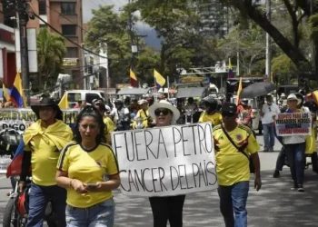 Marcha en Ibagué contra el gobierno de Petro