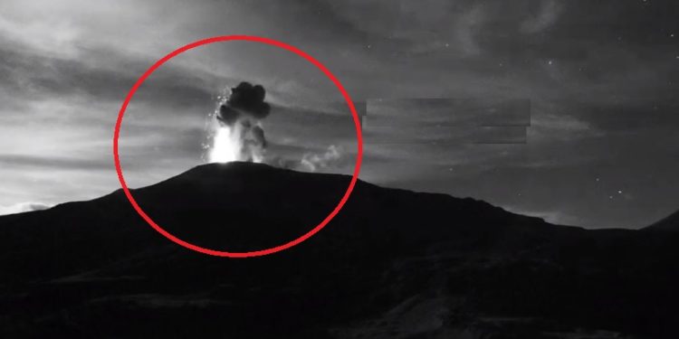 Sorprendente incandescencia en el volcán Nevado del Ruiz alerta a las autoridades