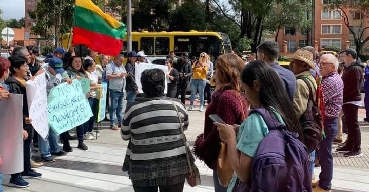 Reunión en Bogotá busca solucionar conflicto entre transportadores y Alcaldía de Ibagué