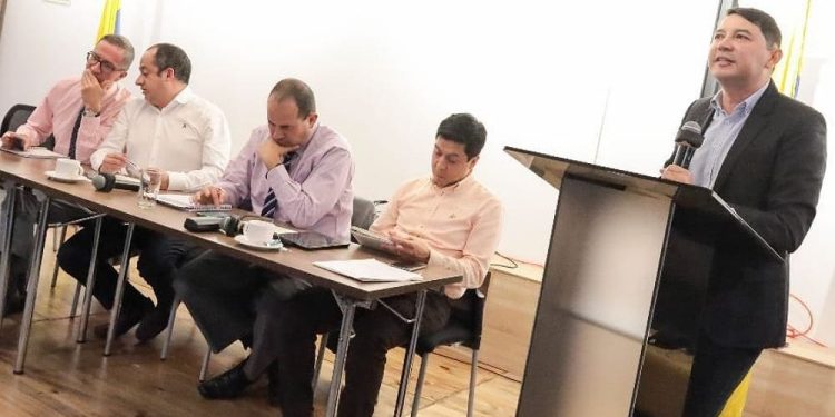 Hurtado propone medidas para poner fin a las manifestaciones en Ibagué