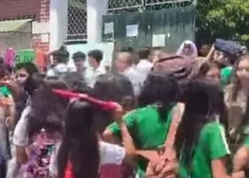 Estudiantes en El Espinal exigen acción frente a denuncias de abuso en colegio