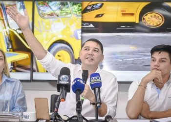 Hurtado firmó la suspensión del convenio con INFOTIC