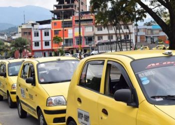 Taxistas de Ibagué podrán ofrecer servicio compartido y se busca apoyo de buses de turismo