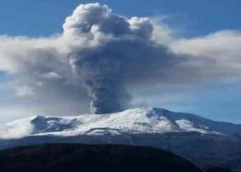 Aumenta la actividad sísmica en el volcán Nevado del Ruiz: autoridades en estado de alerta