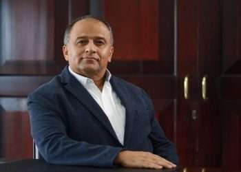 Presidente ejecutivo Brian Bulla renuncia por millonarios gastos revelados