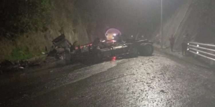 Accidente en el Alto de la Línea deja una persona fallecida